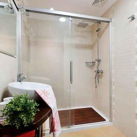 Yourhouse Ines